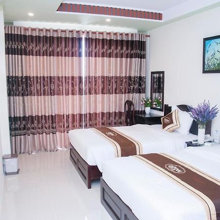 Ozon Hotel Nam Can Buitenkant foto