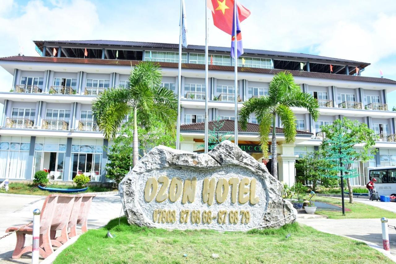 Ozon Hotel Nam Can Buitenkant foto