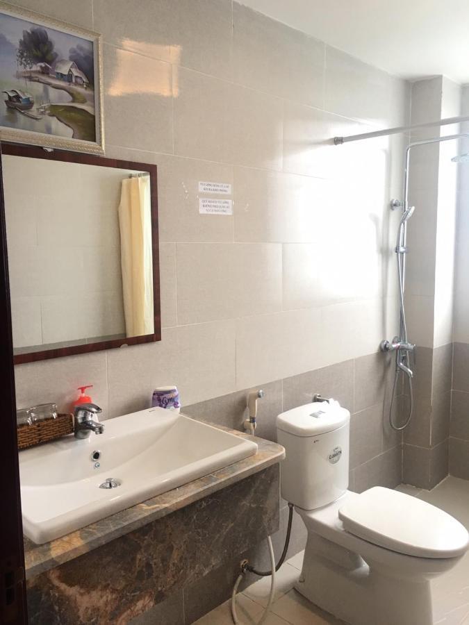 Ozon Hotel Nam Can Buitenkant foto